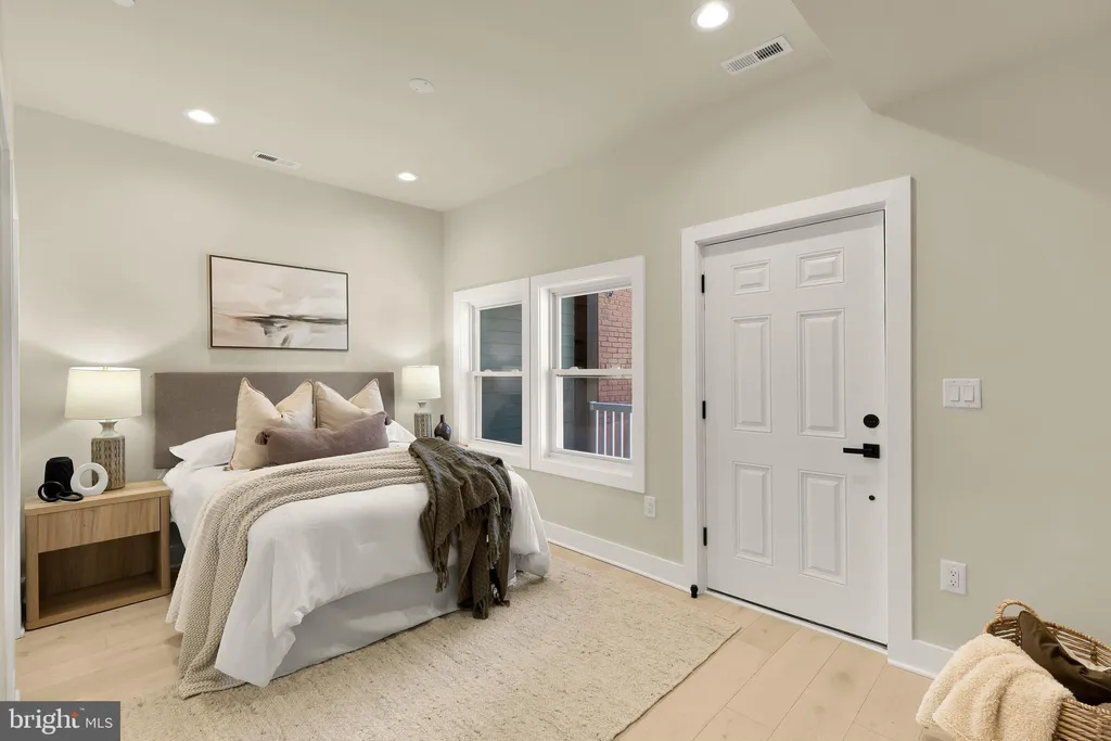 Additional image 10 of 422 Warner Street NW Unit 2, Washington, DC 20001