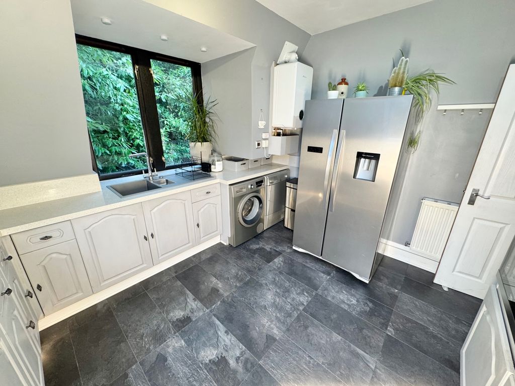 Additional image 17 of 2 bed flat for saleCastle Terrace, Bridge Of Weir PA11