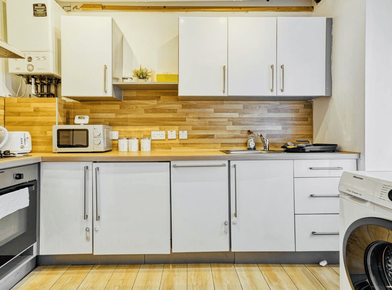 Additional image 5 of 2 Bed Flat, Dickenson Road, M14, N1 7GU