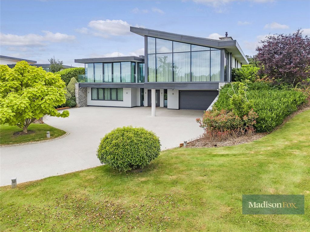 4 bed detached house for saleLake View, Gaynes Park, Epping, Essex CM16