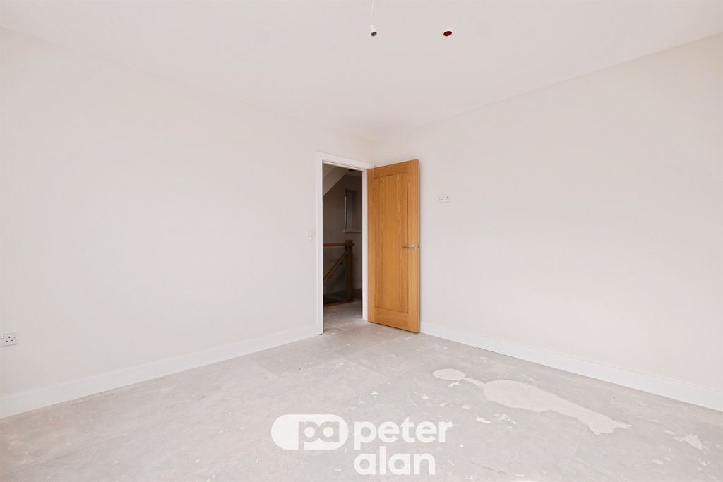 Additional image 11 of 4 bed detached house for saleFive Locks Road, Pontnewydd, Cwmbran NP44