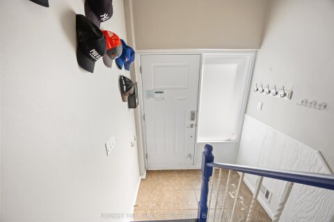 Additional image 8 of 44 Addison Crescent, Toronto, ON, M3B 1K8