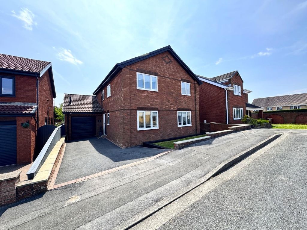 4 bed detached house for saleLakeston Close, Deer Park, Hartlepool TS26