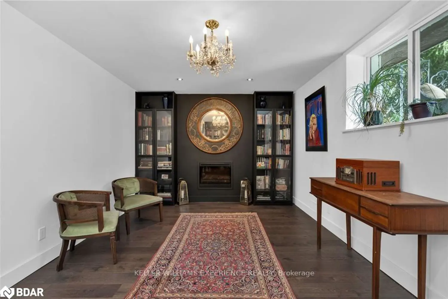 Additional image 10 of 28 Larry Street