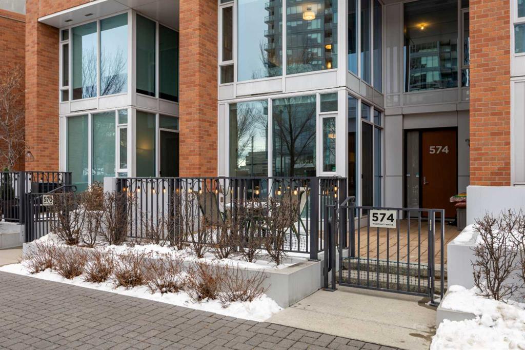 574 Riverfront Lane SE, Calgary, AB, T2G1K1