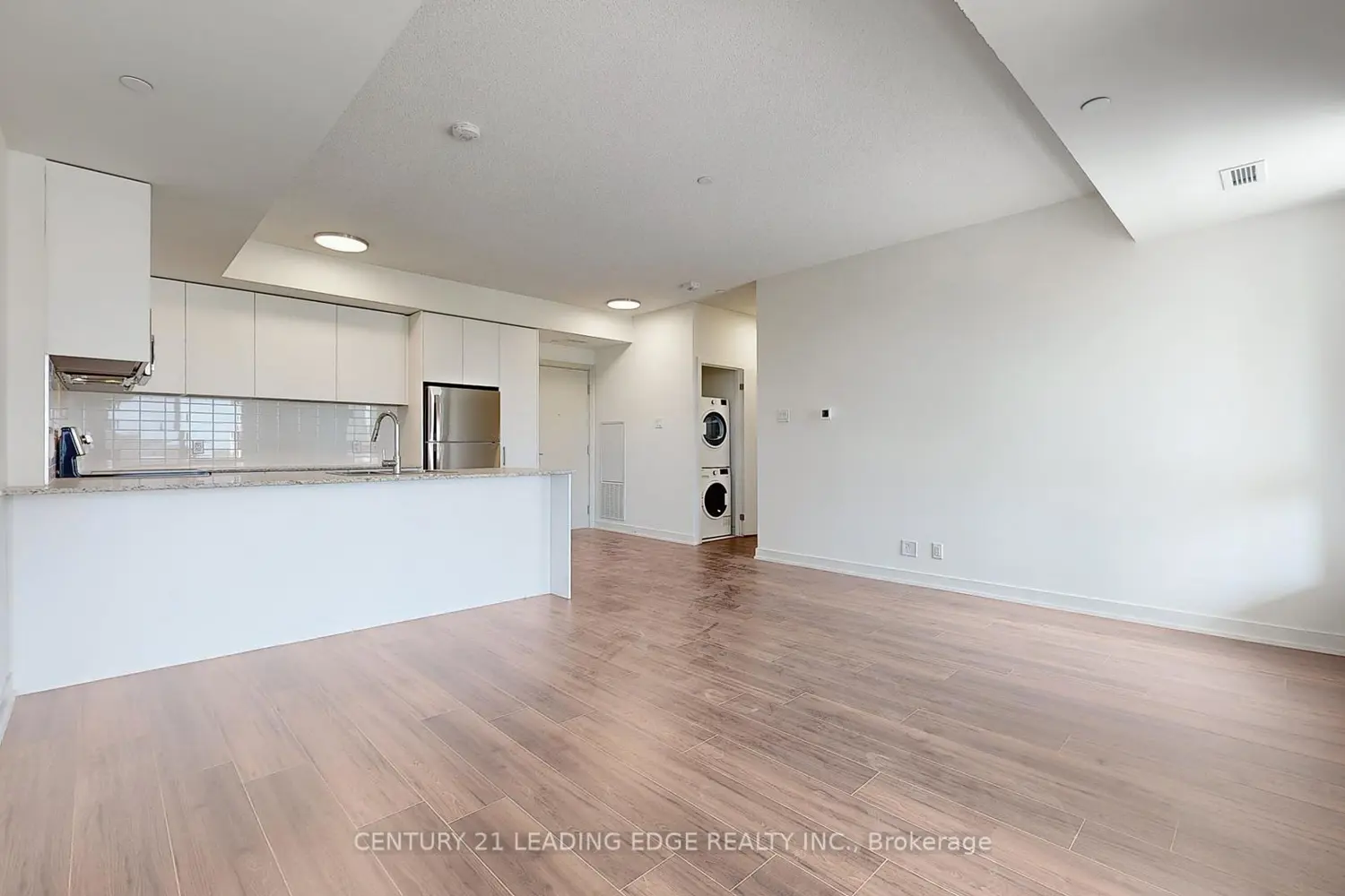 101 Cathedral High Street 303