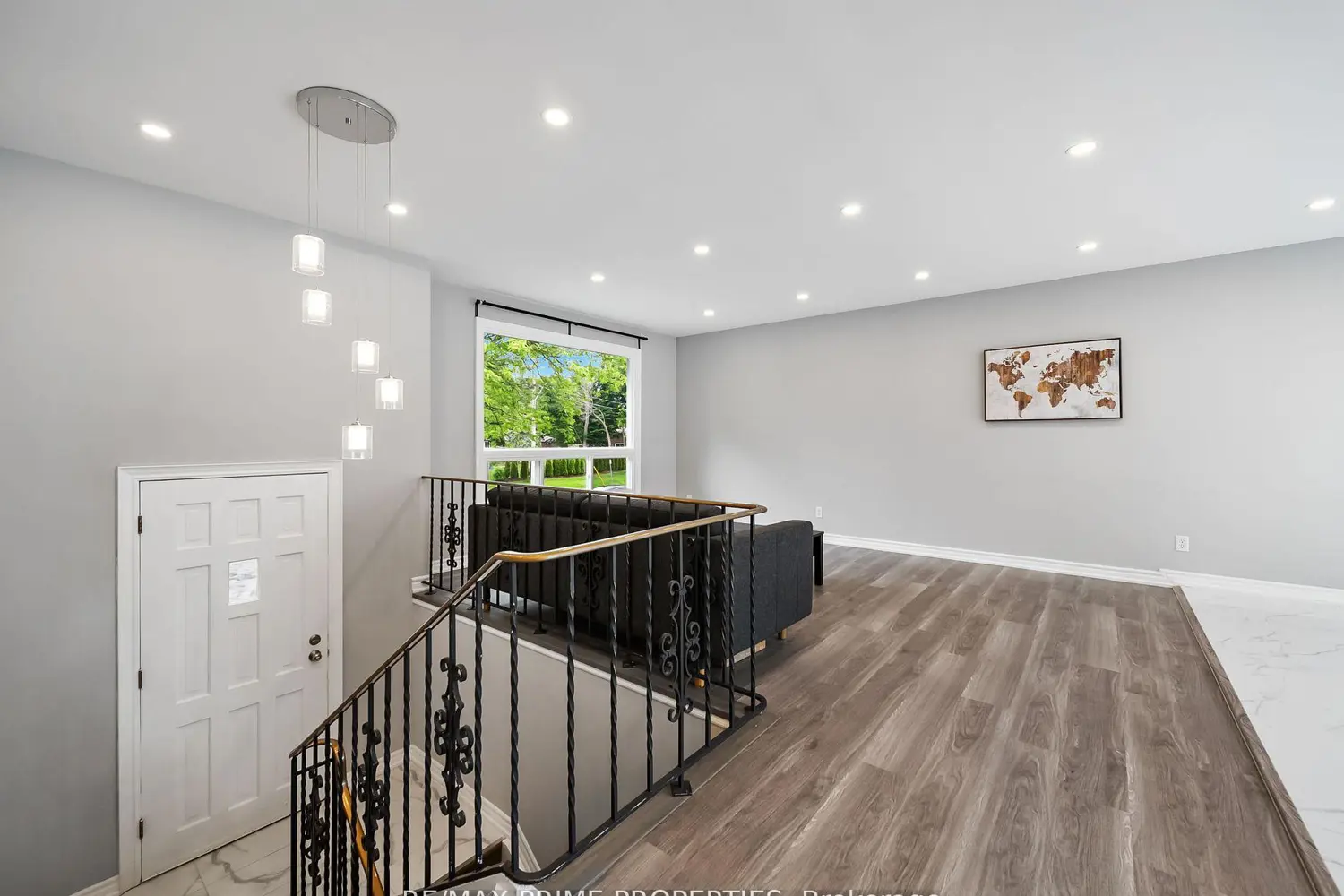 Additional image 4 of 691 Glen Crescent