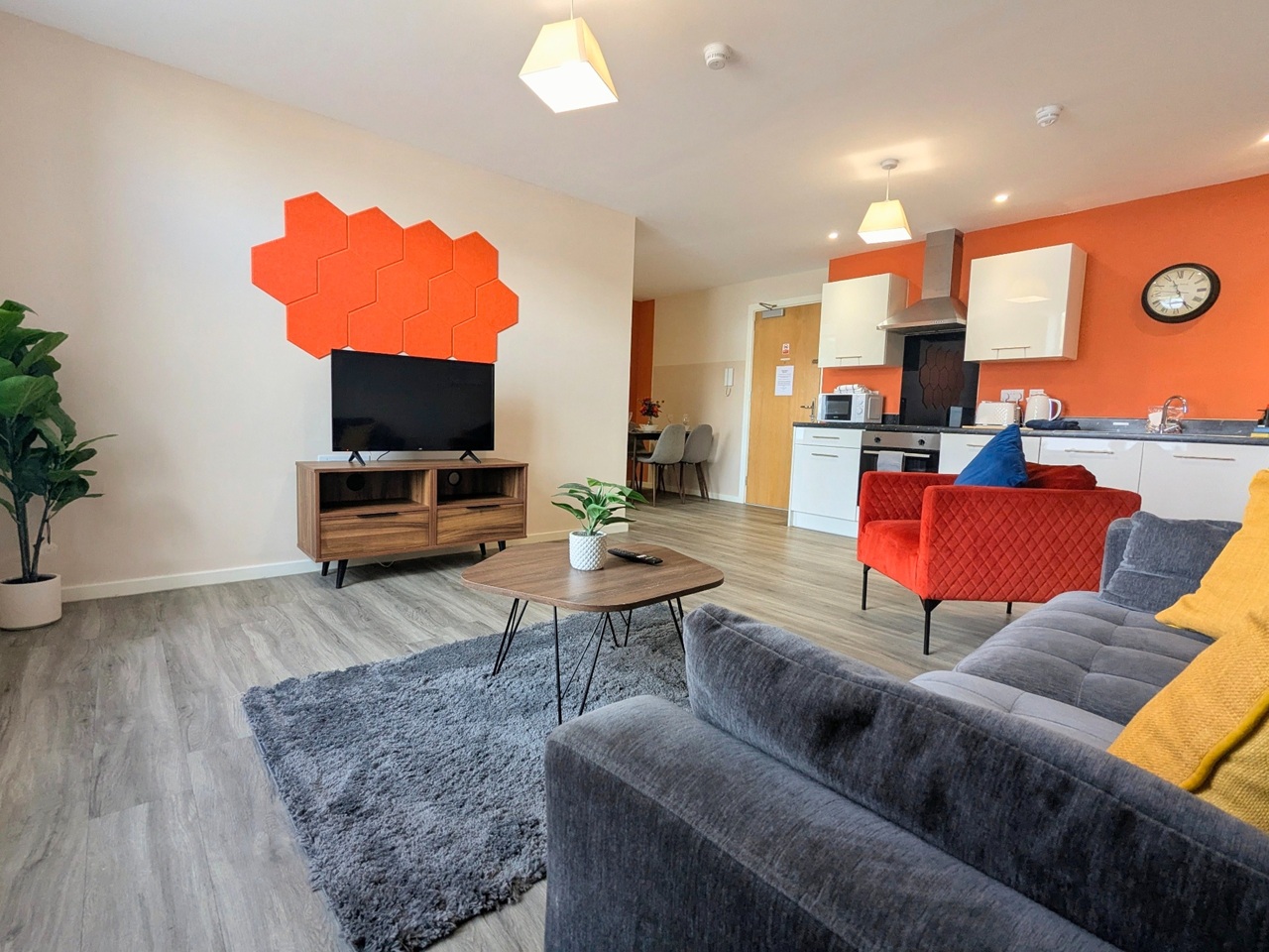 2 Bed Flat, Northwood House, M5, N1 7GU