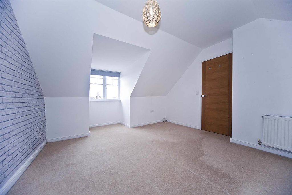 Additional image 28 of 6 bed detached house for saleKingfisher Close, Hartlepool TS26