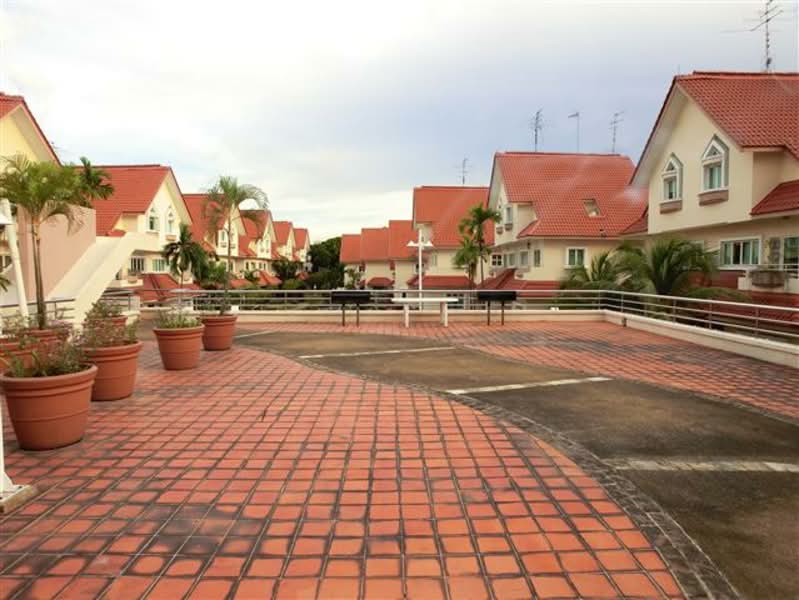 Additional image 24 of West Coast Grove