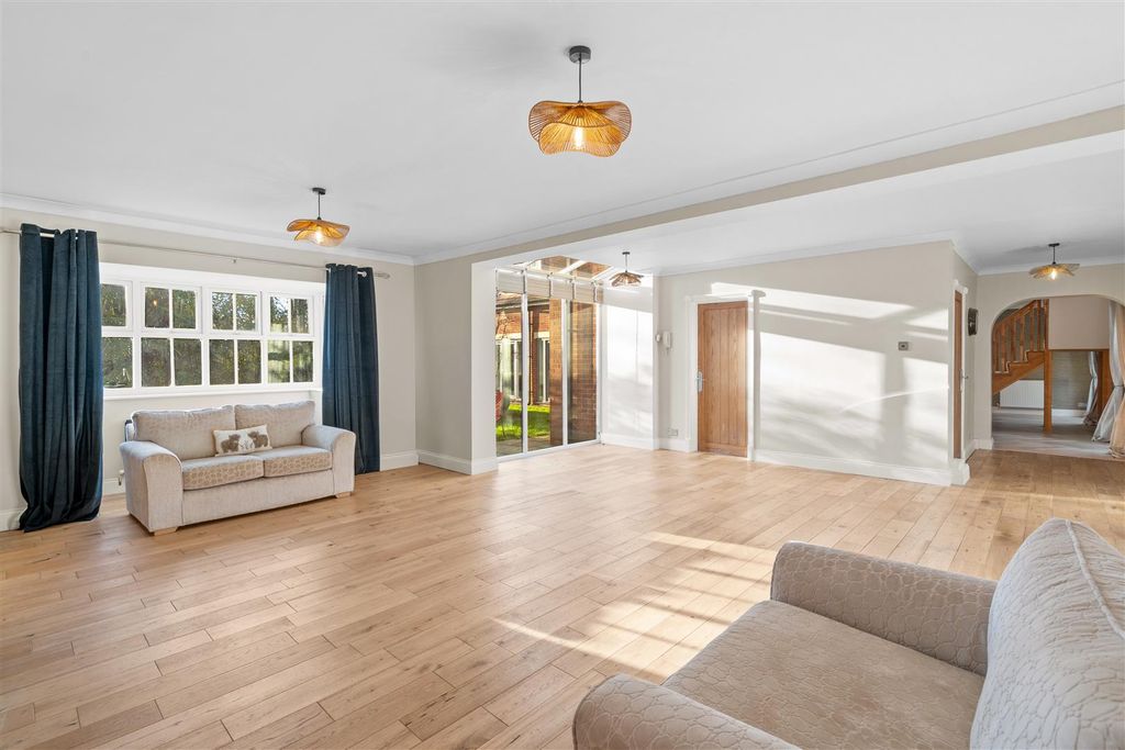 Additional image 14 of 6 bed detached house for salePark Drive, Hartlepool TS26