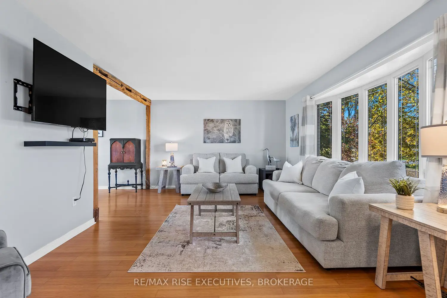 470 Dundas Street photo 4