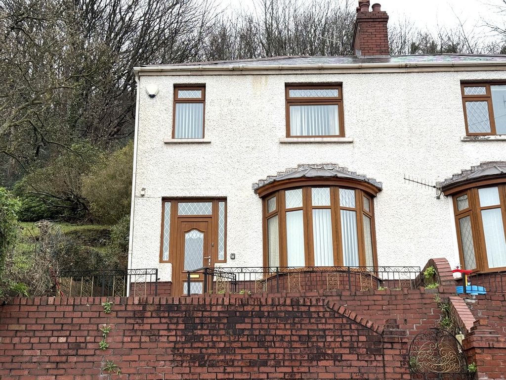 3 bed semi-detached house for saleGwar Y Caeau, Port Talbot, Neath Port Talbot. SA13