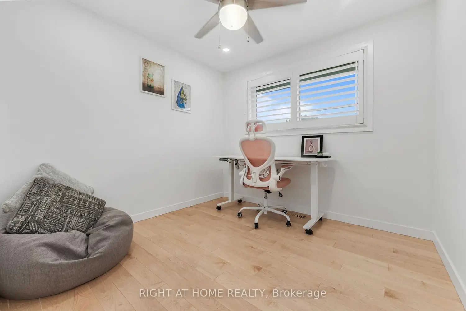 Additional image 9 of 11 Nickel Street