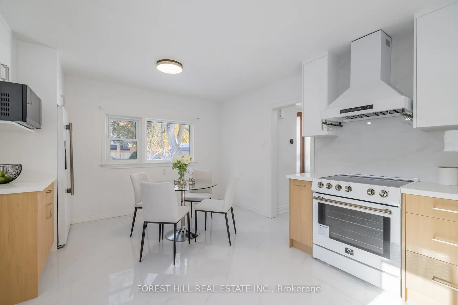 37 Farmcote Road photo 5