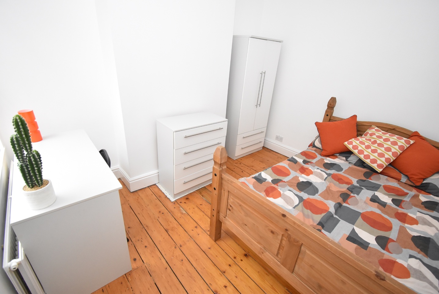 Additional image 5 of 5 Bed Terraced House, Whitby Avenue, M14, N1 7GU