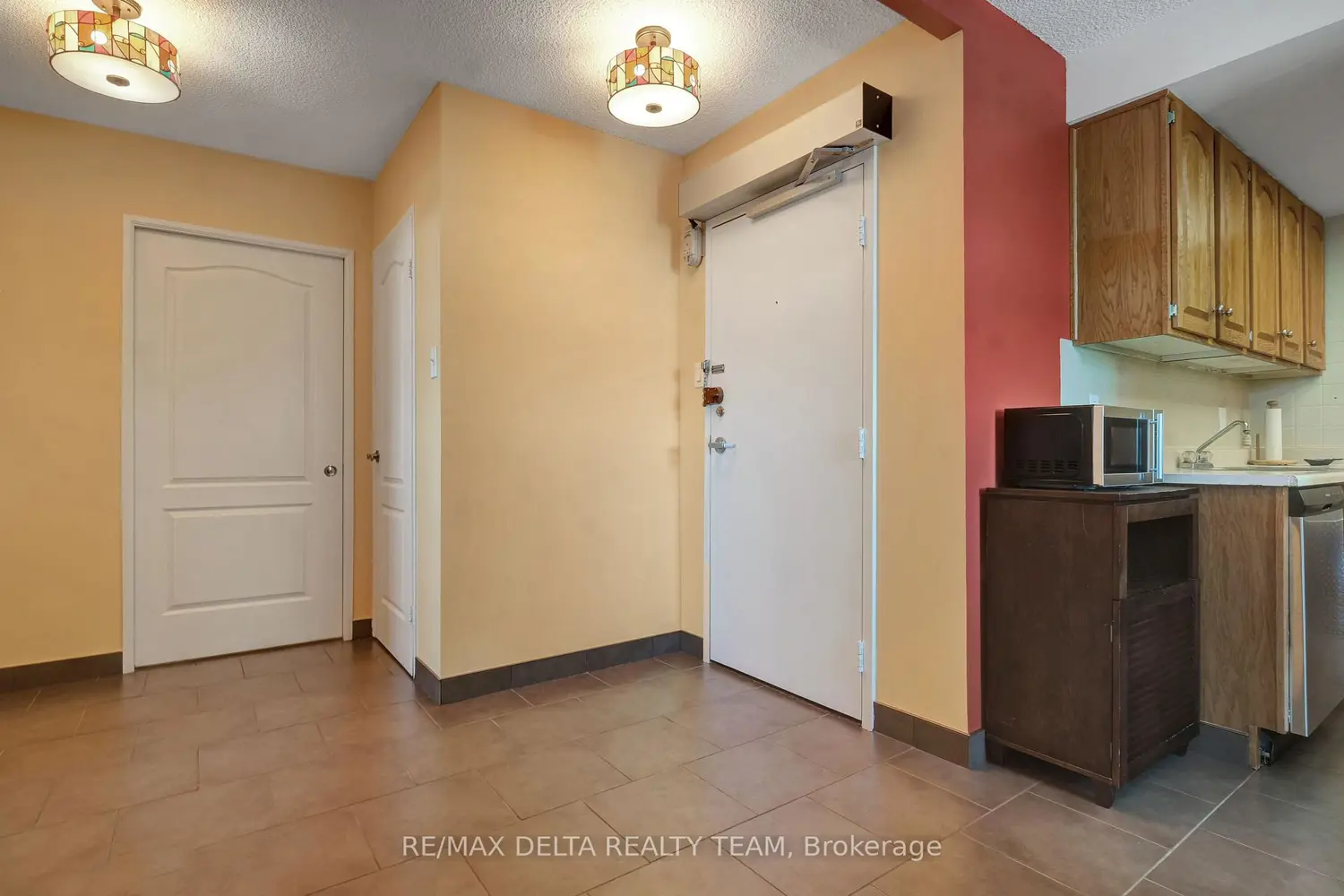 Additional image 3 of 555 Brittany Drive 1001