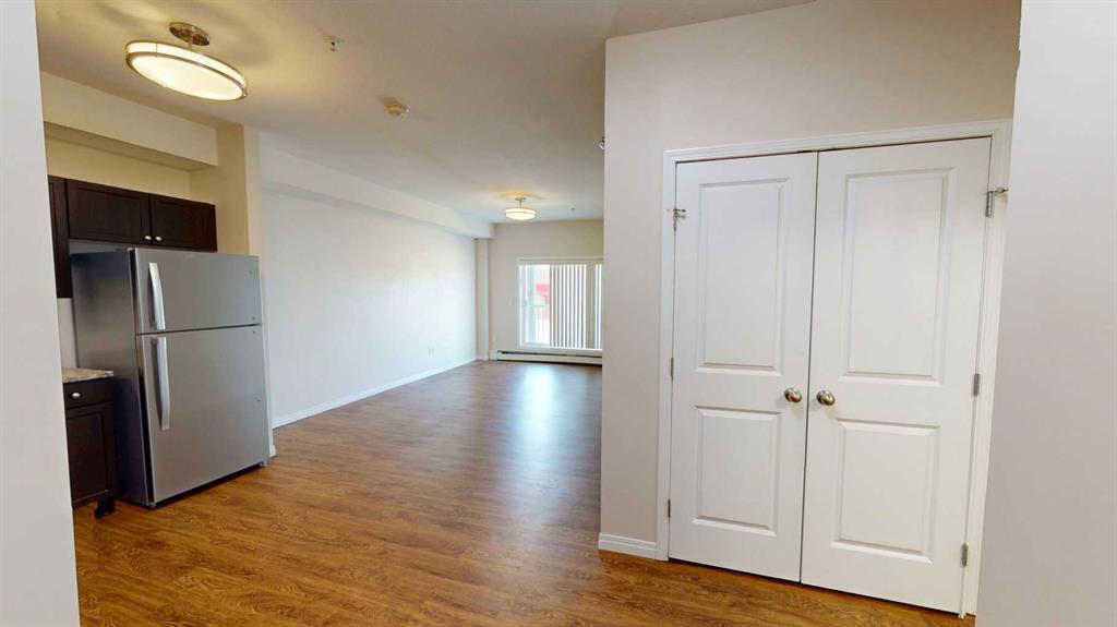 Additional image 2 of 303-10004 97a Street, Grande Prairie, AB, T8V2C1