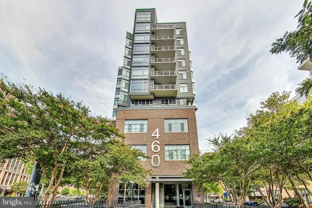 460 New York Ave NW Unit 704, Washington, DC 20001