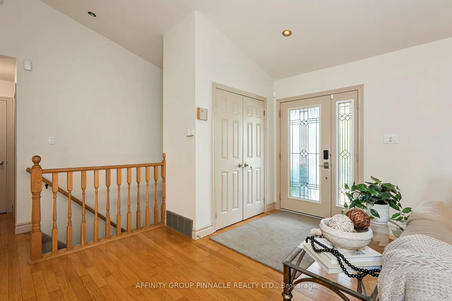 3 David Drive photo 3