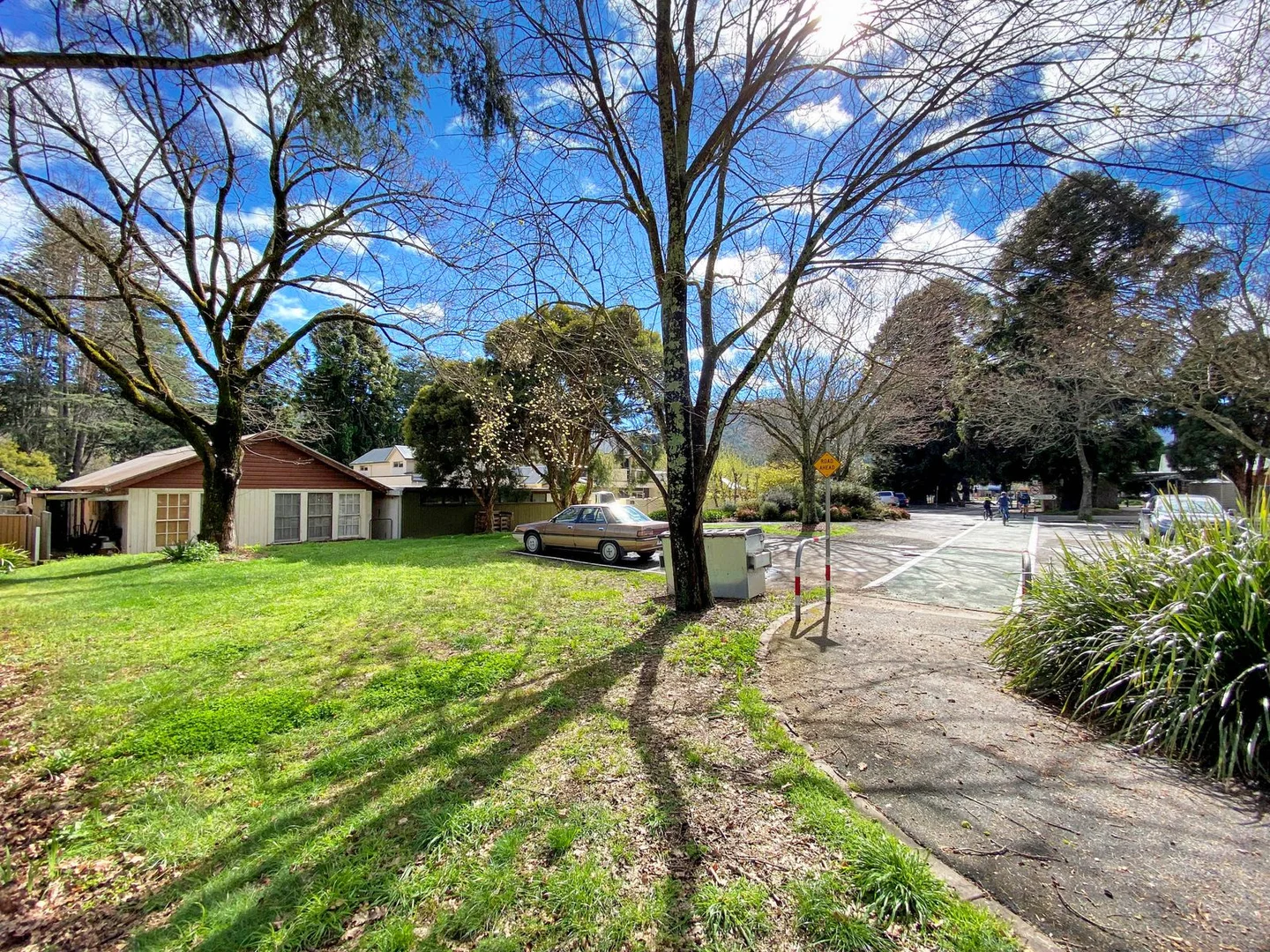 Additional image 13 of 1,2,3/1 4 Wood Street, Bright VIC 3741