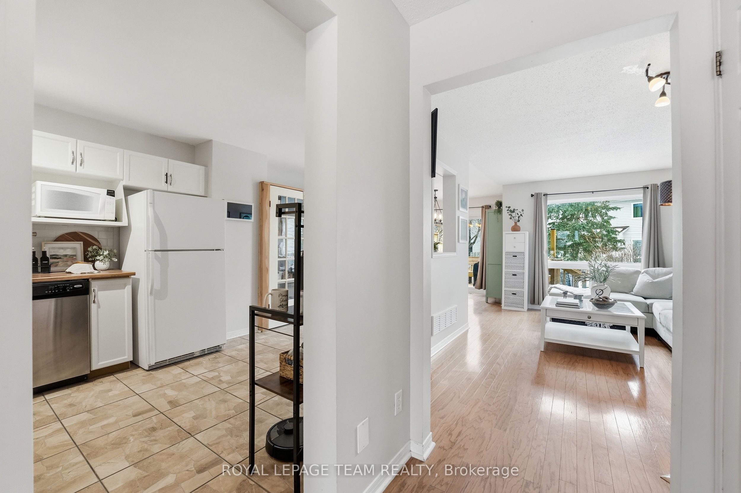Additional image 5 of 11 Furlong Crescent, Ottawa, ON, K2M 2J1