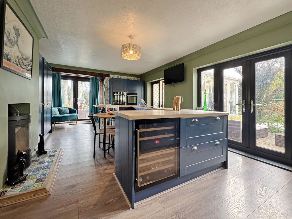 4 bed detached house for saleManor Road, Hartlepool, 0 TS26 photo 2
