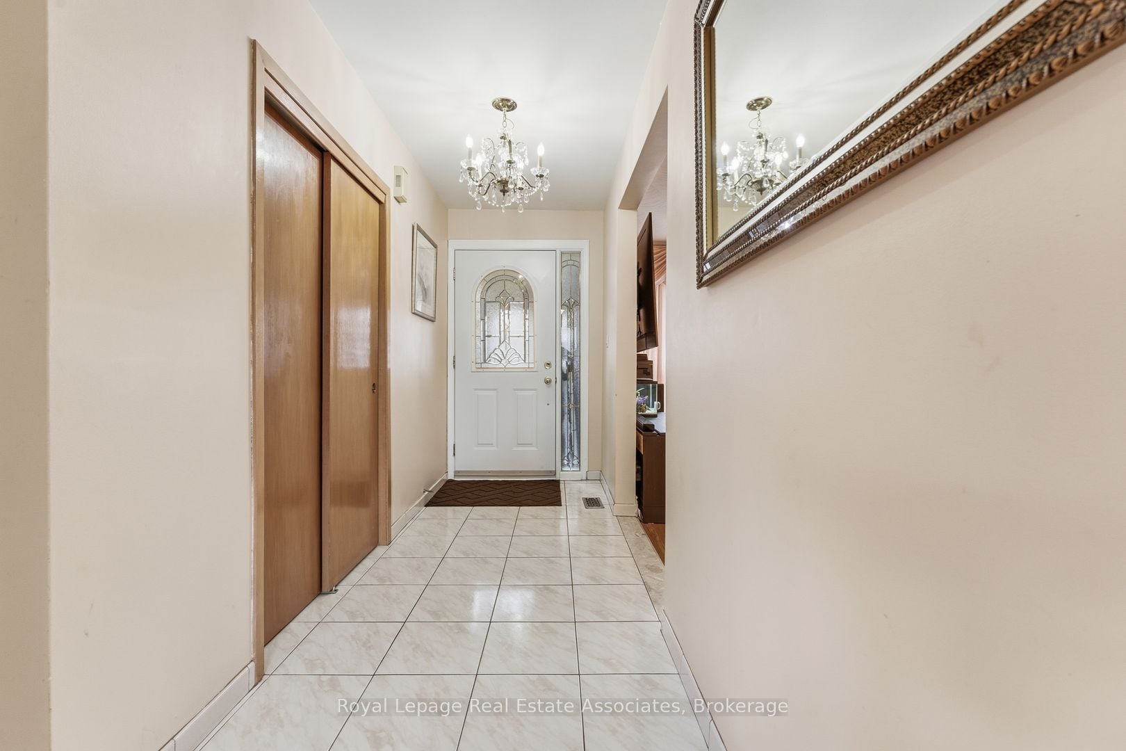 Additional image 2 of 652 Eversley Drive, Mississauga, ON, L5A 2C9