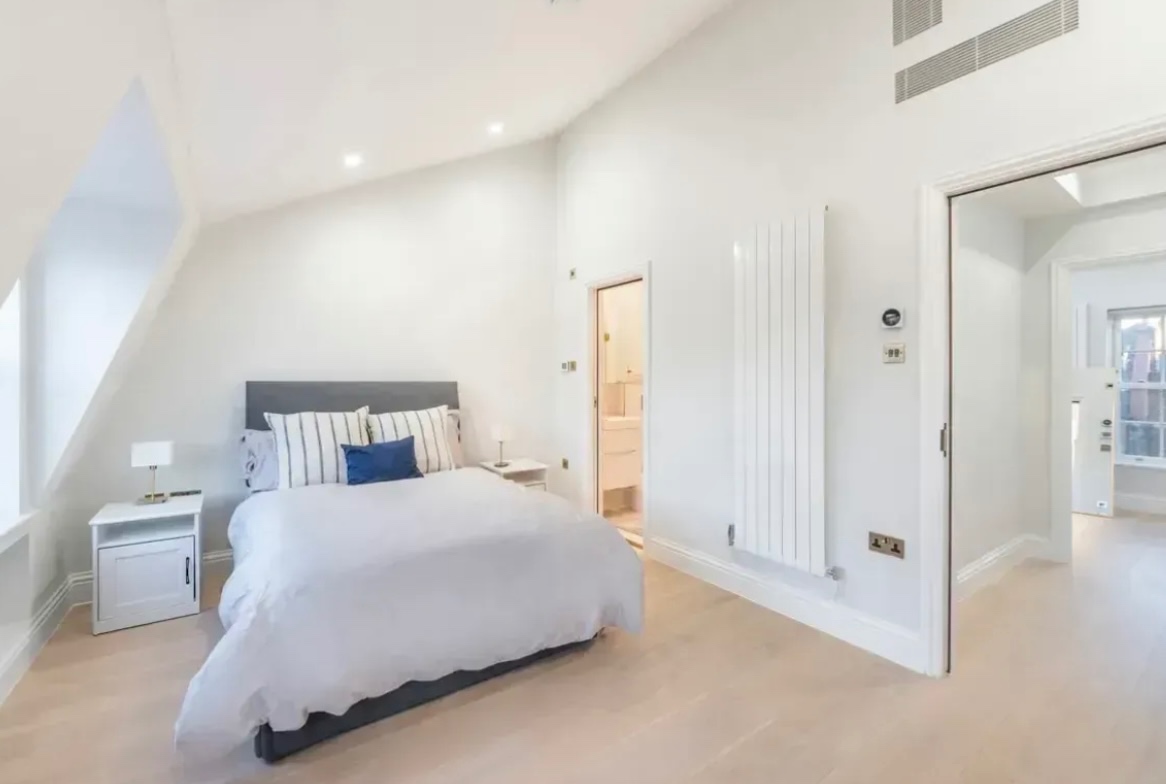 Additional image 7 of 3 Bed Flat, Windmill St, W1T, N1 7GU