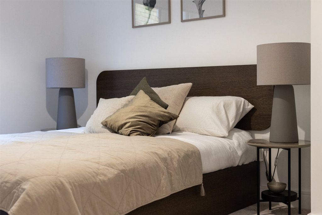Additional image 13 of 4 bed flat for saleDuplex 1 - Claremont Apartments, North Claremont Street, Glasgow G3