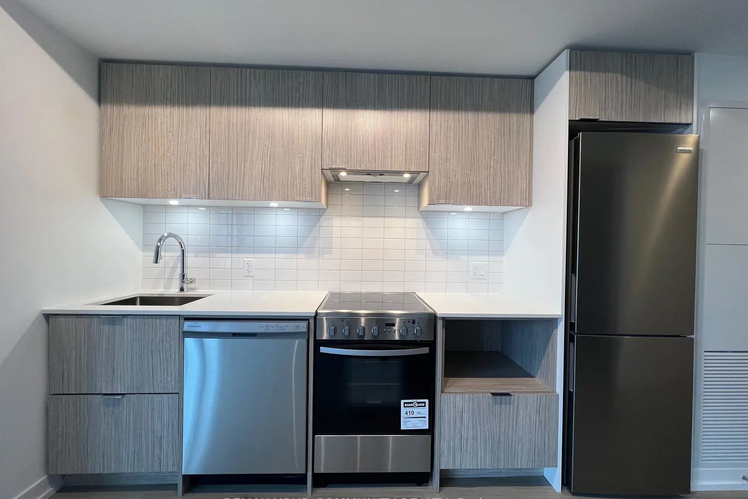 Additional image 3 of 395 Bloor Street 2601