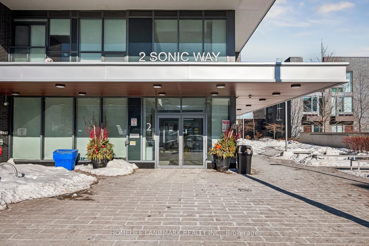 2 Sonic Way 1506 photo 3