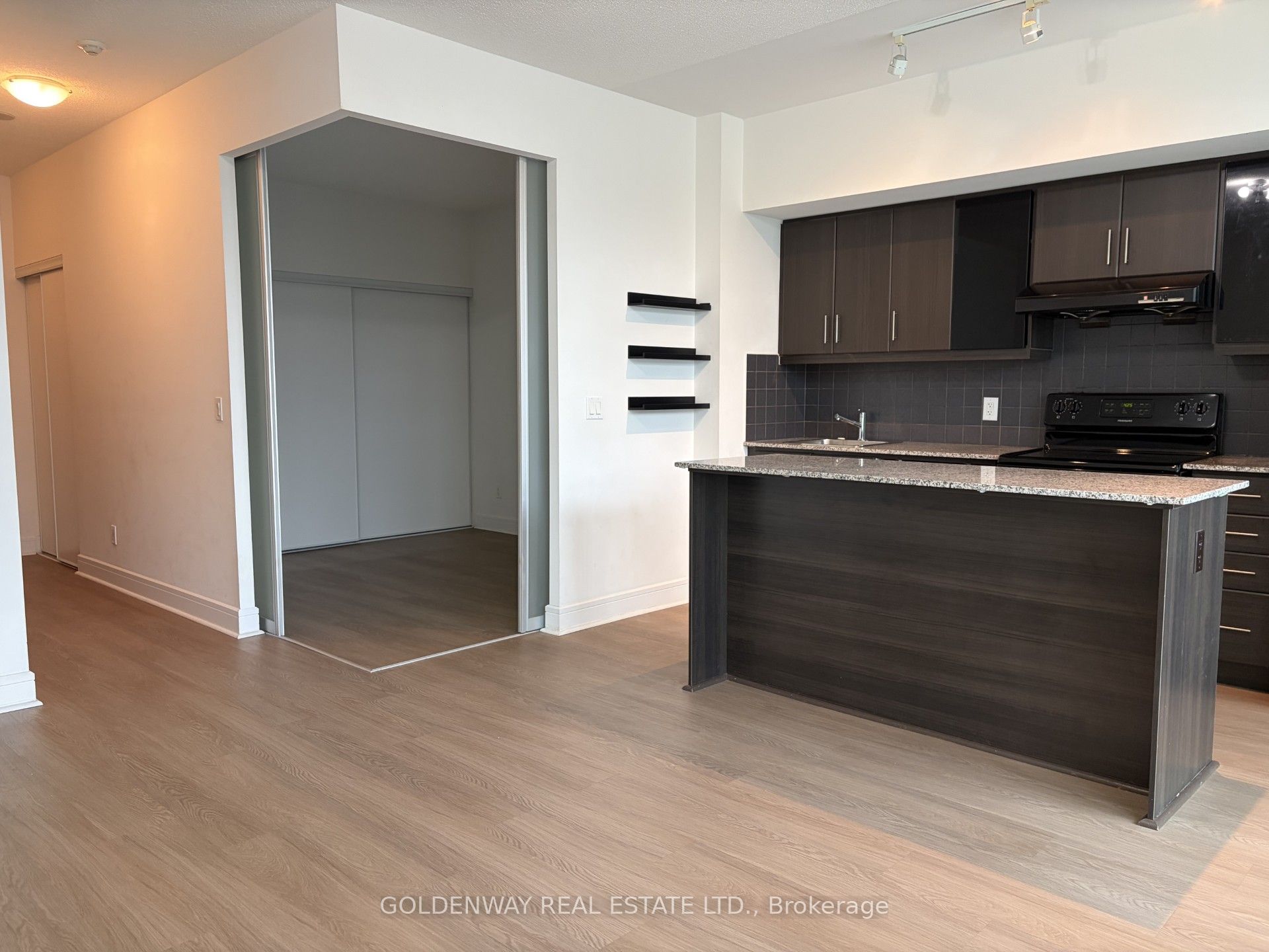 Additional image 2 of 208-35 Brian Peck Crescent, Toronto, ON, M4G 0A5