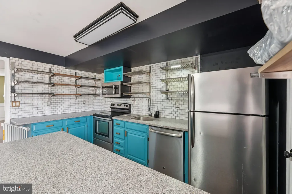 Additional image 8 of 137 Creekside Court, Newark, DE 19702