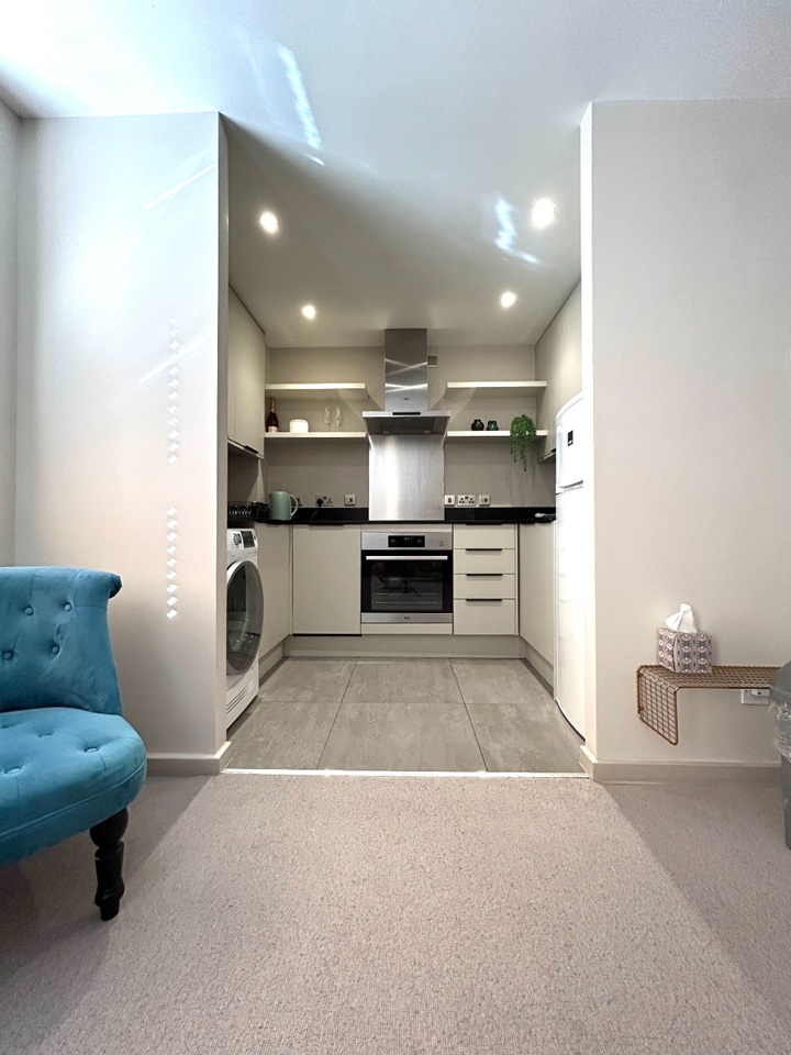 Additional image 6 of 1 Bed Flat, Clapham Park Road, SW4, N1 7GU