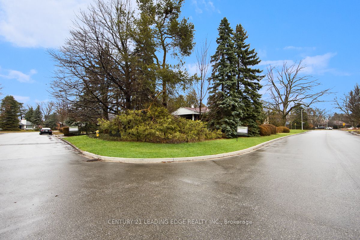 Additional image 3 of 1 Bradgate Road, Toronto, ON, M3B 1J6