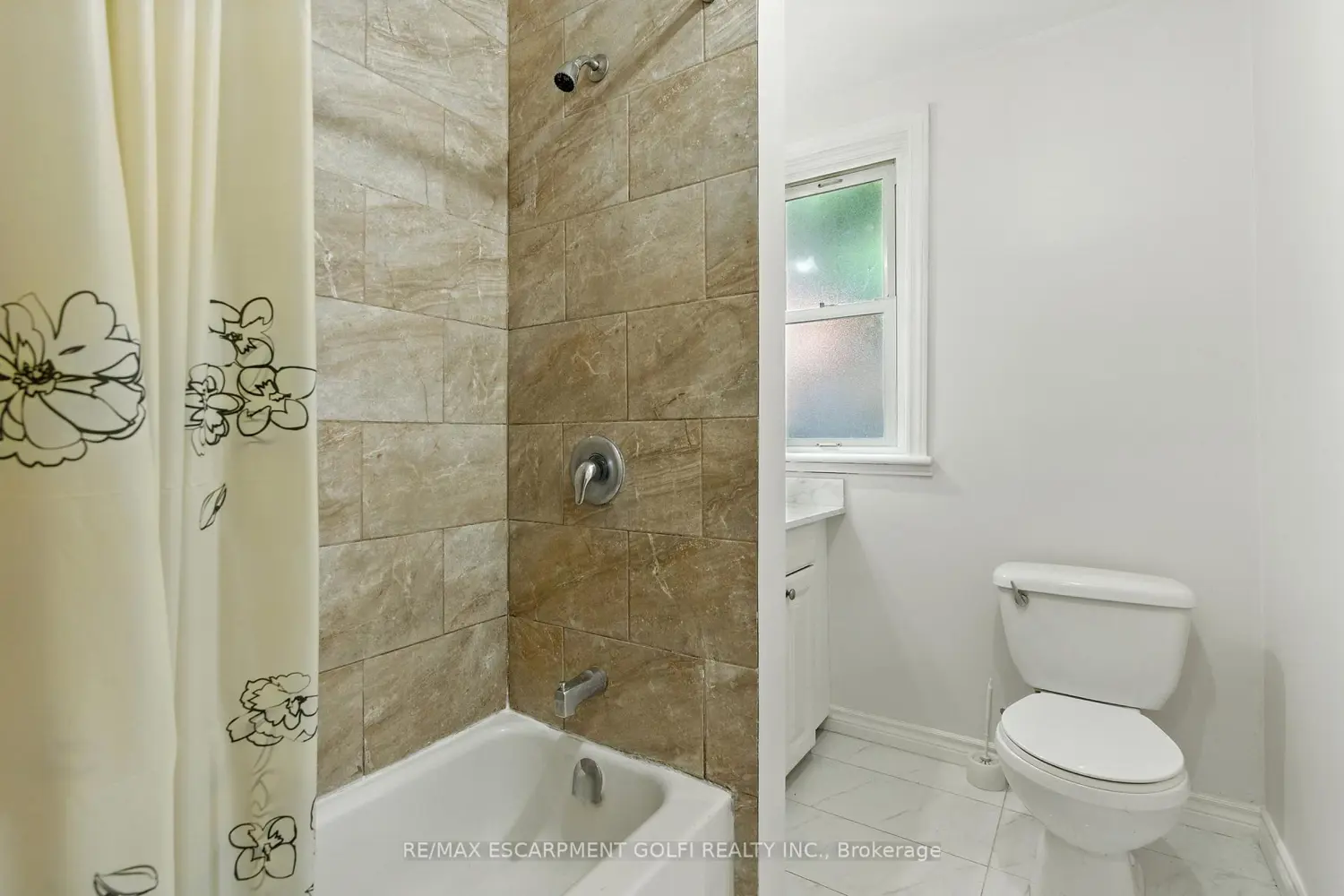 Additional image 11 of 24 Macklin Street