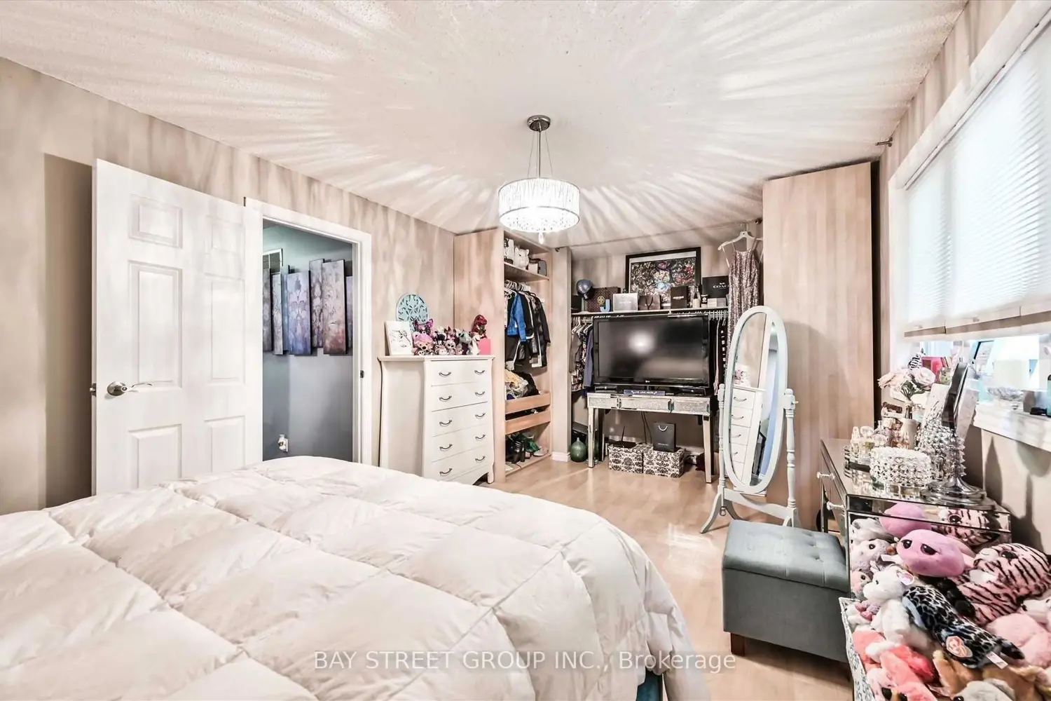 Additional image 16 of 39 Barrington Crescent