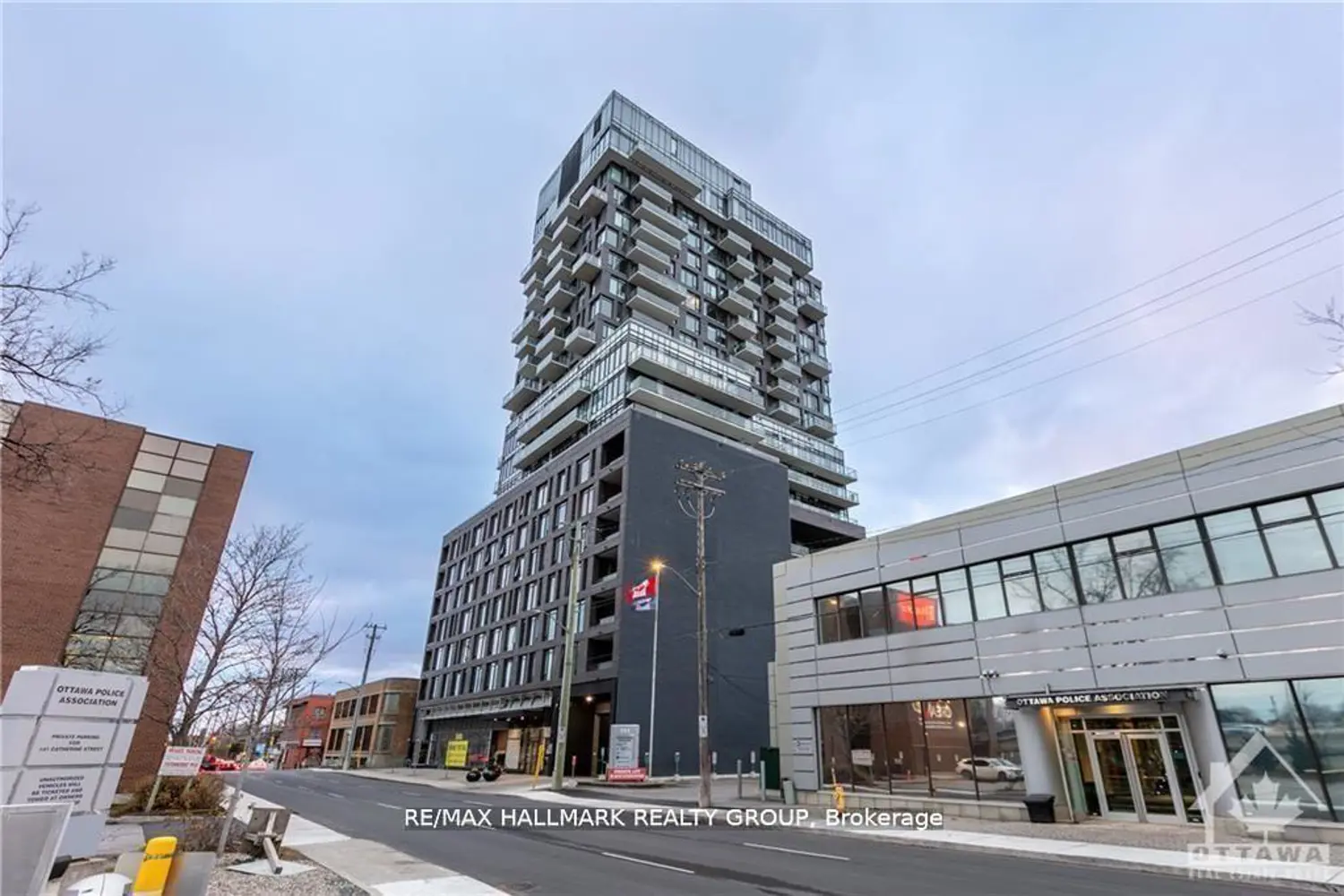 Primary image of 203 Catherine Street 707