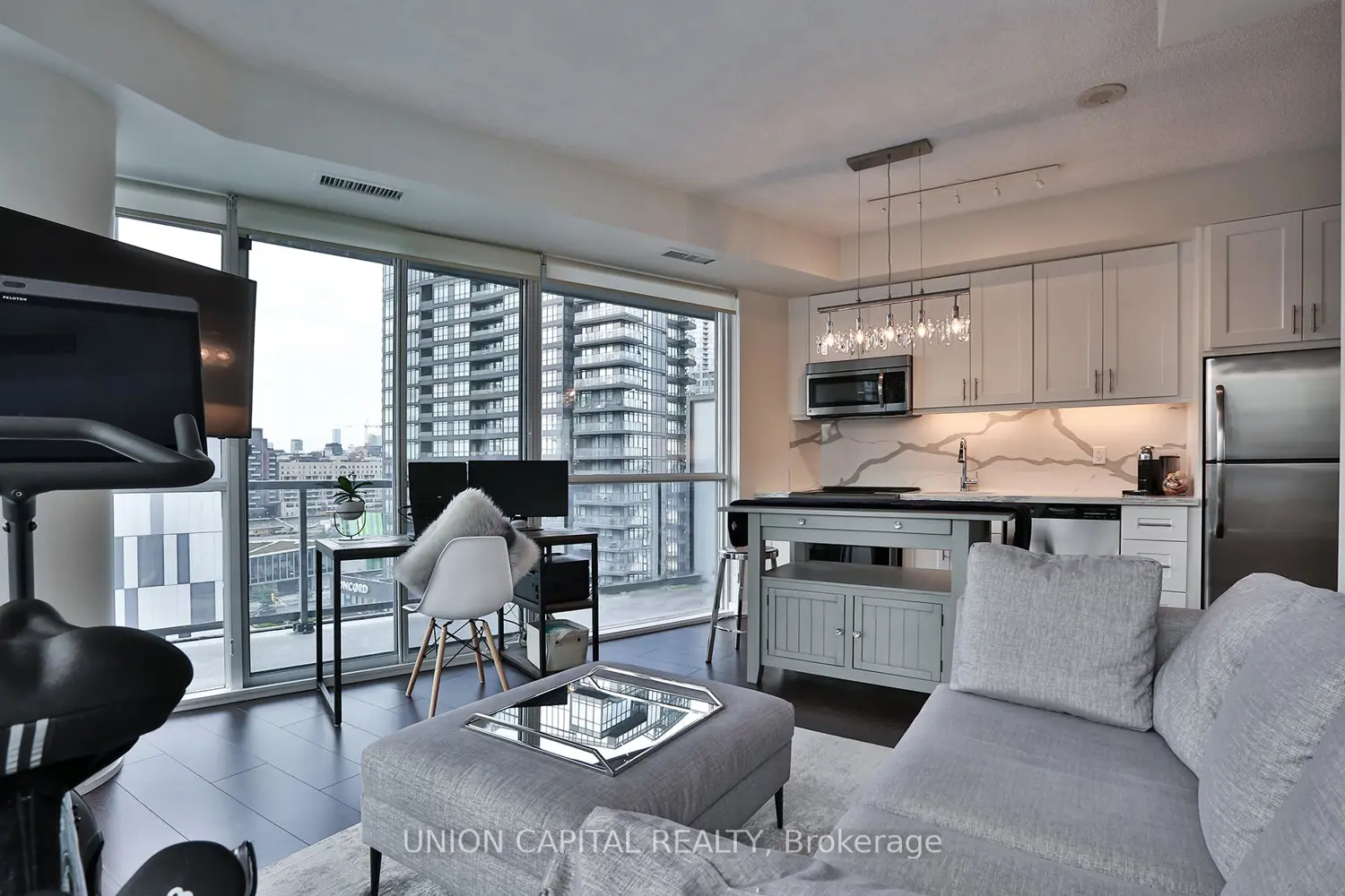 Additional image 11 of 20 Bruyeres Mews 1103