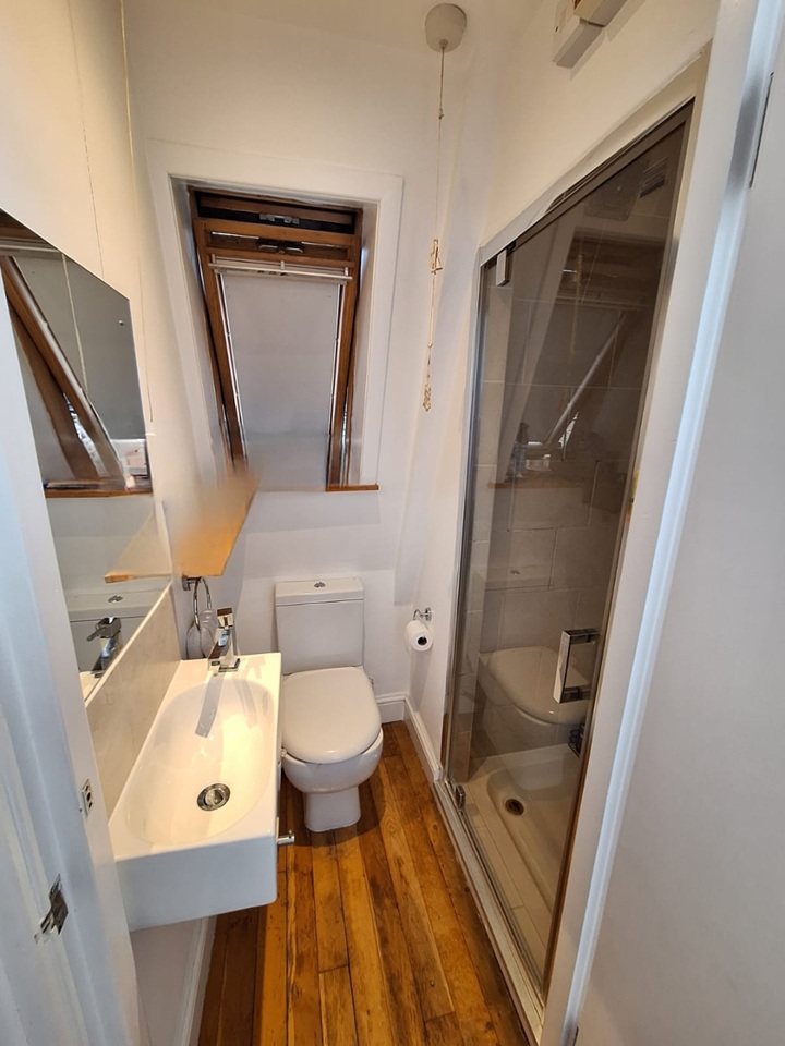 Additional image 4 of Room in a Shared House, Mews House, WC1X, N1 7GU