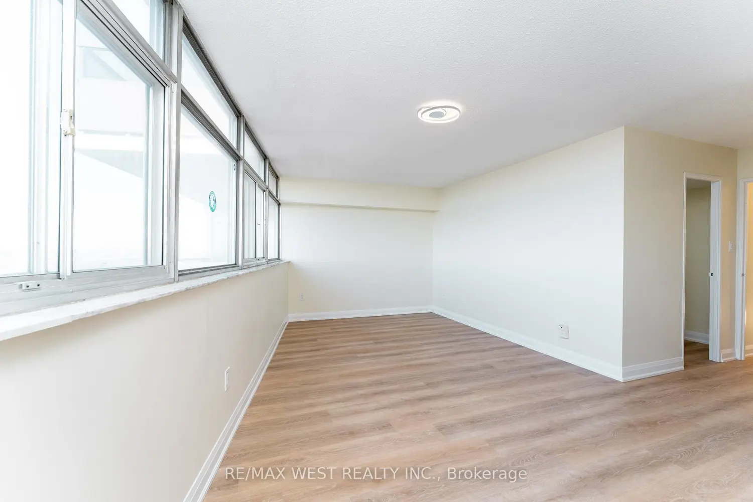 Additional image 9 of 3151 Bridletowne Circle 2307