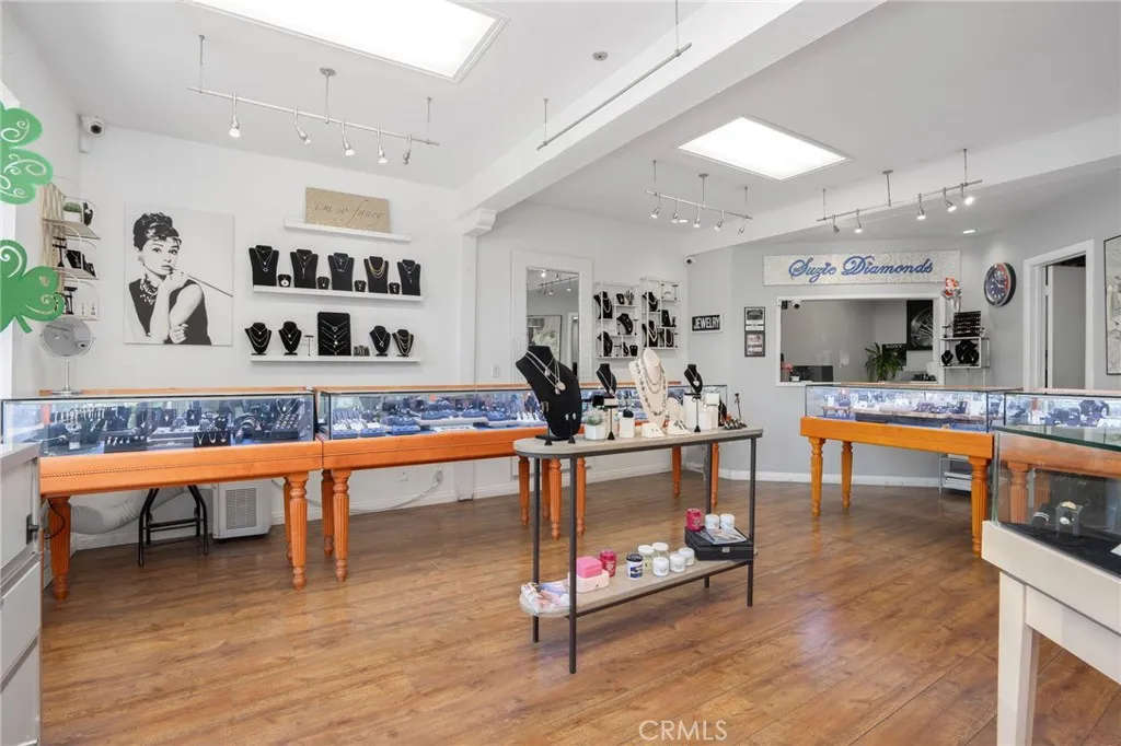 Additional image 8 of 224 Main St, Seal Beach, CA 90740