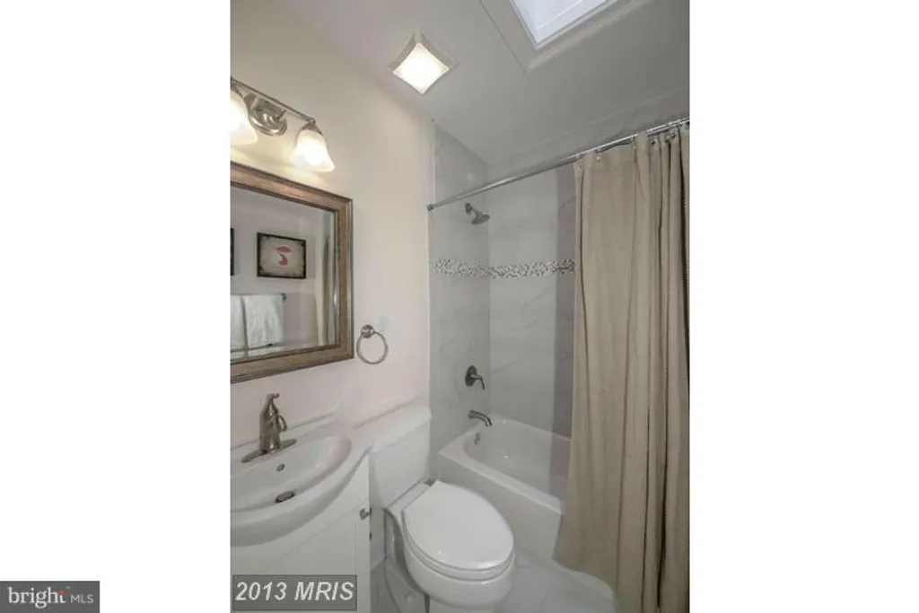 Additional image 15 of 2309 3rd Street NE, Washington, DC 20002