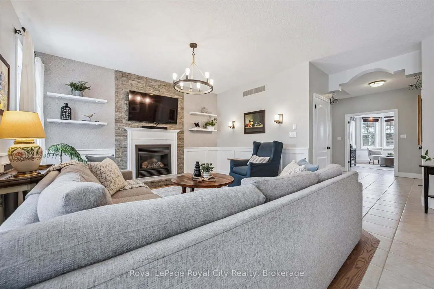 73 Amsterdam Crescent photo 4