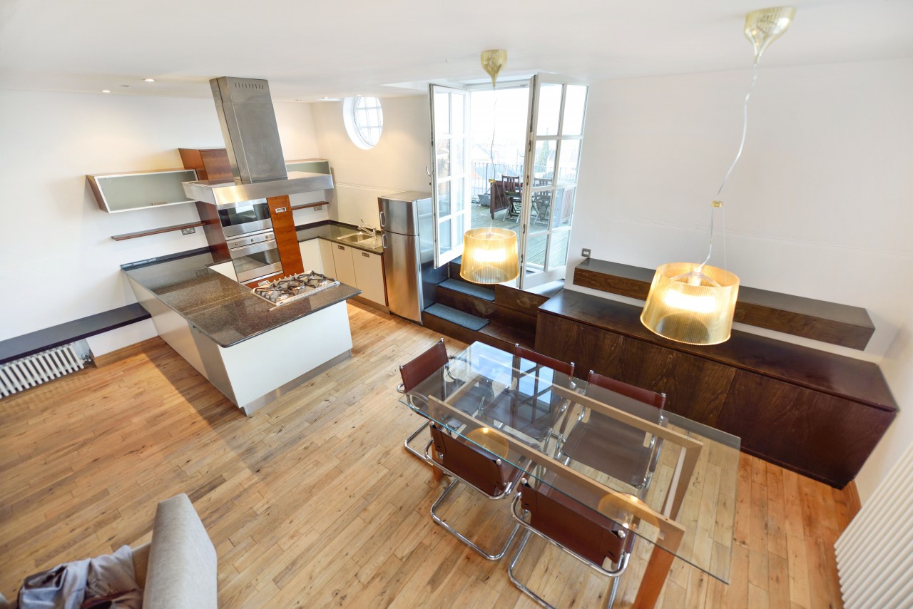 Additional image 3 of 2 Bed Flat, Lyham Road, SW2, N1 7GU