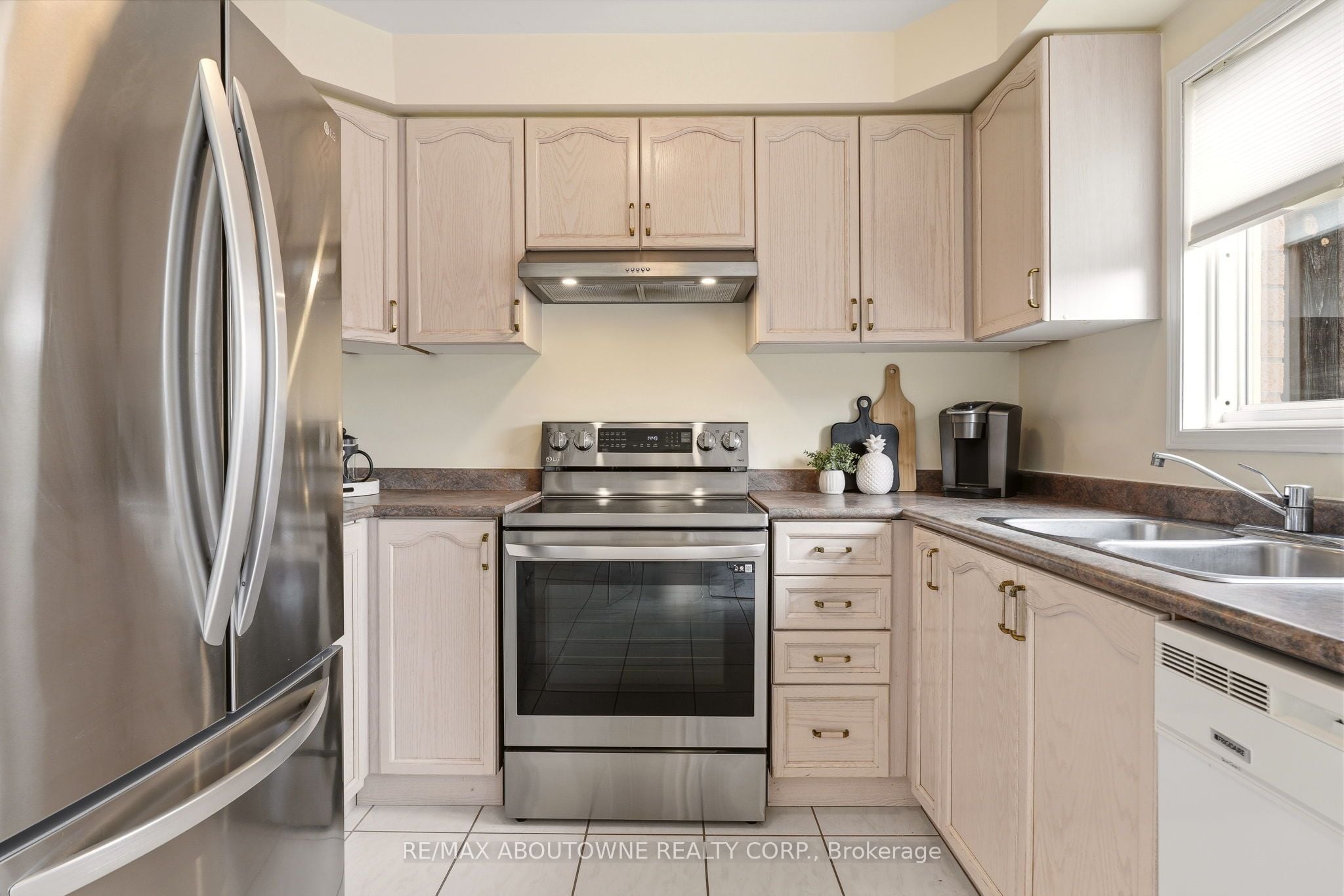 Additional image 6 of 408 Fairgate Way, Oakville, ON, L6H 6Y1