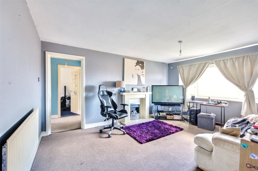 Additional image 6 of 2 bed flat for saleGibbons Avenue, Stapleford NG9