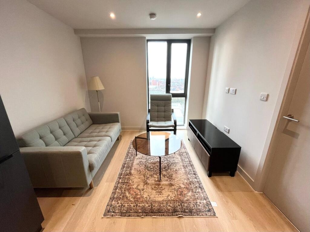 Additional image 2 of 1 Bed Flat, Dutton St, M3, N1 7GU