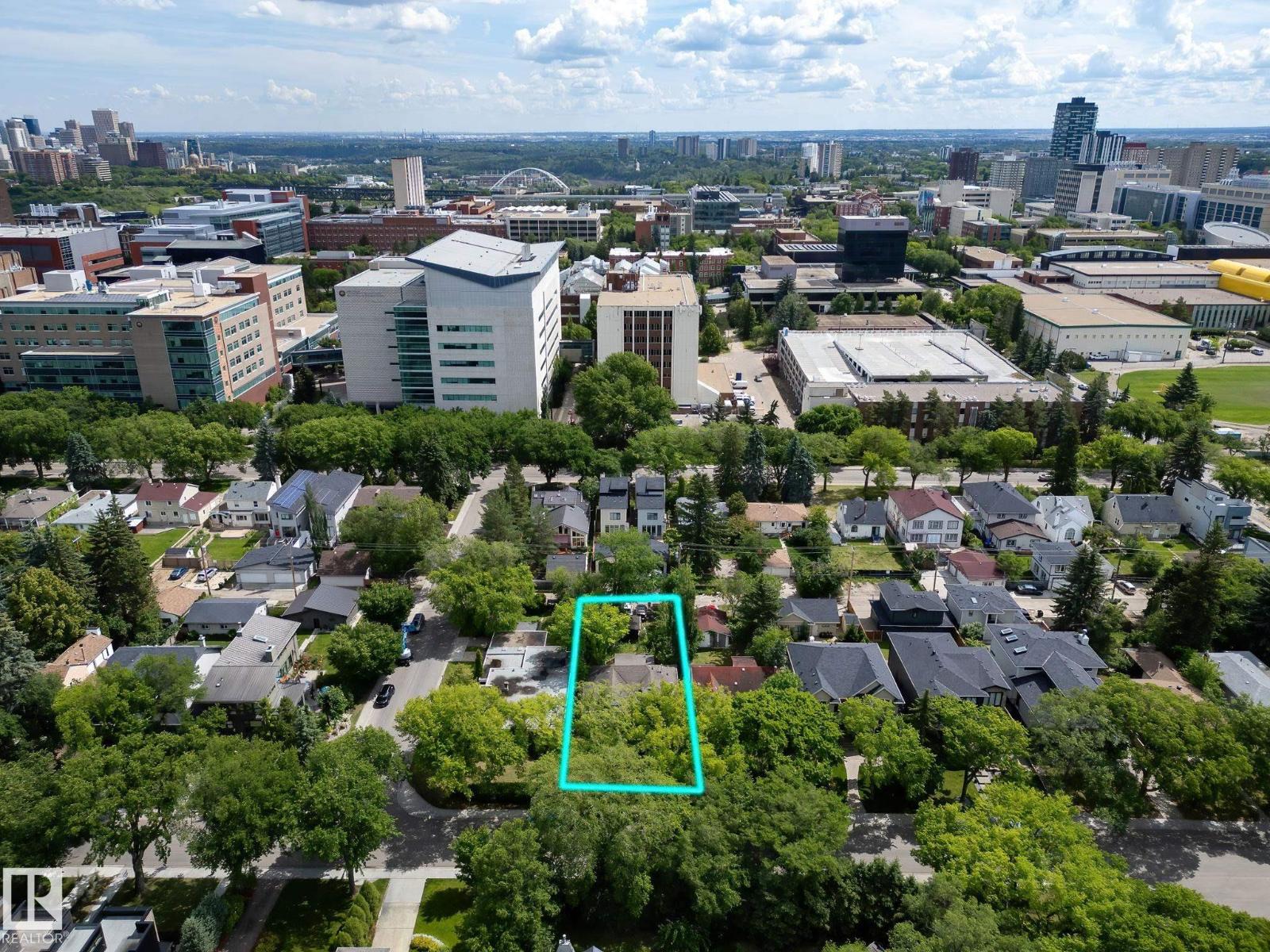 8935 117 Street NW, Edmonton, AB, T6G1R8